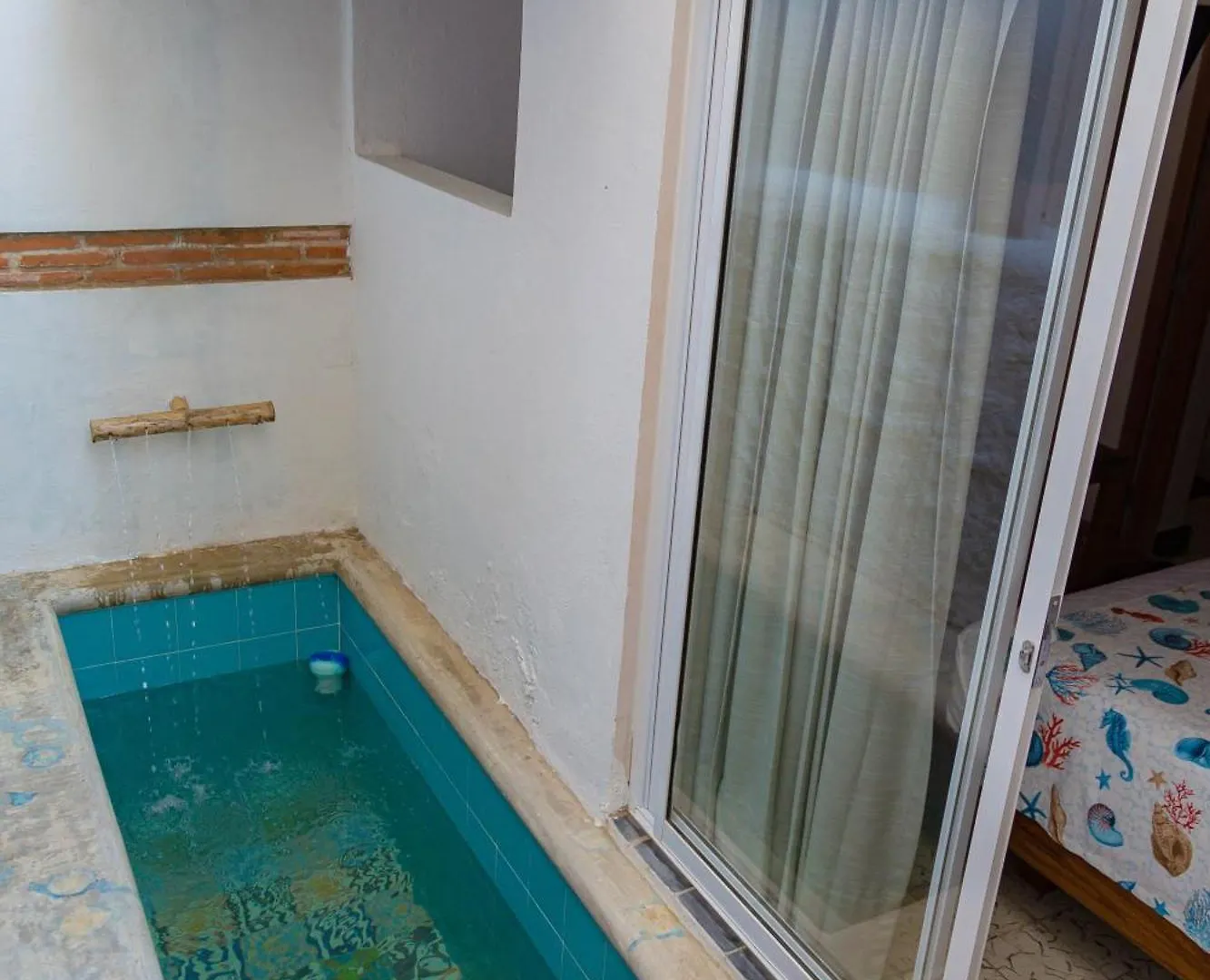Colonial Beach Airport Hotel Cartagena